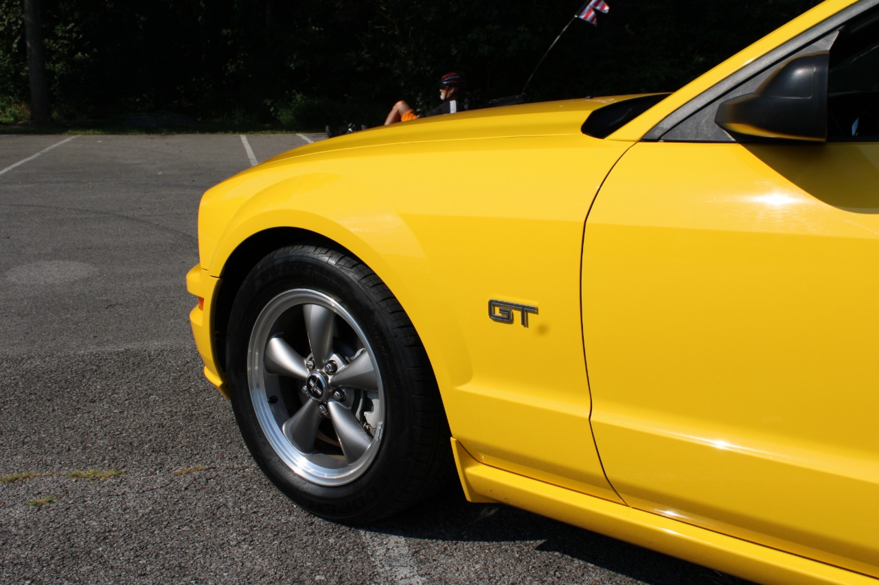 2006 Ford Mustang 75