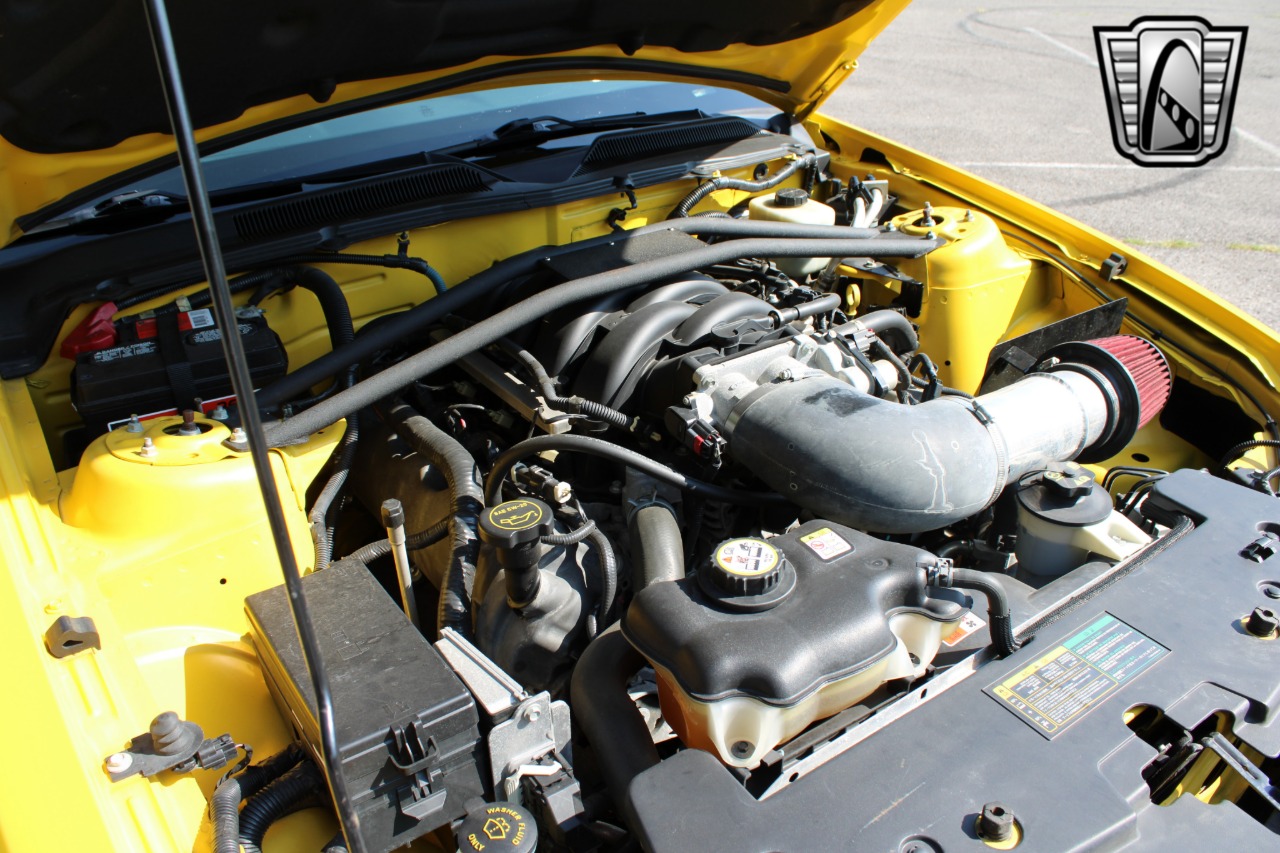 2006 Ford Mustang 10