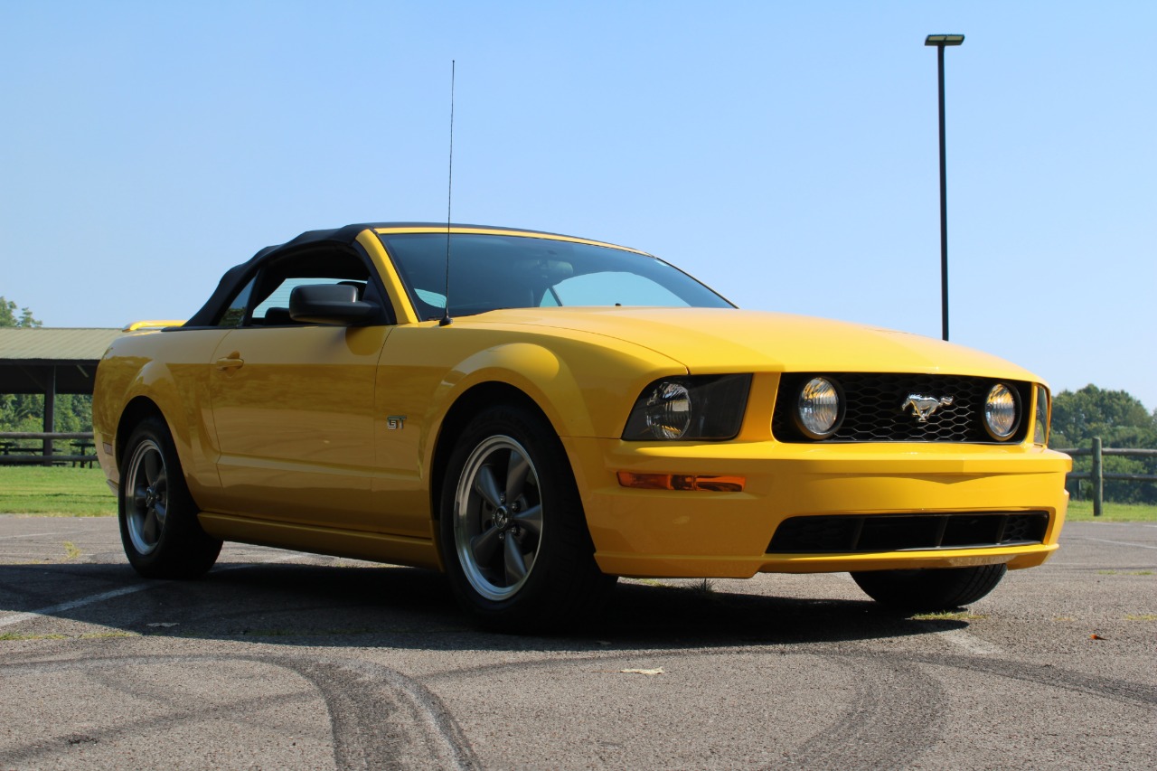 2006 Ford Mustang 5