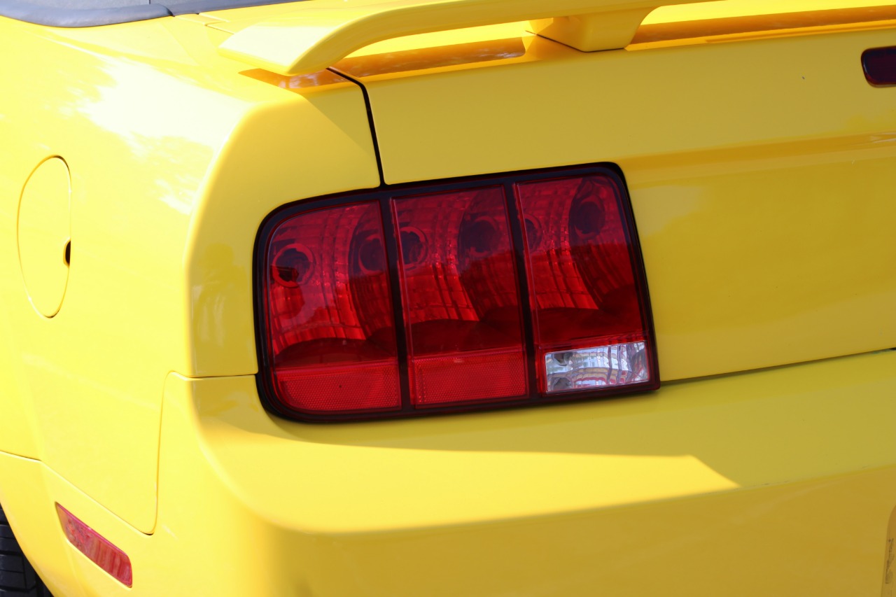 2006 Ford Mustang 87