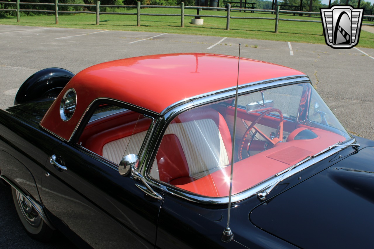 1956 Ford Thunderbird 93