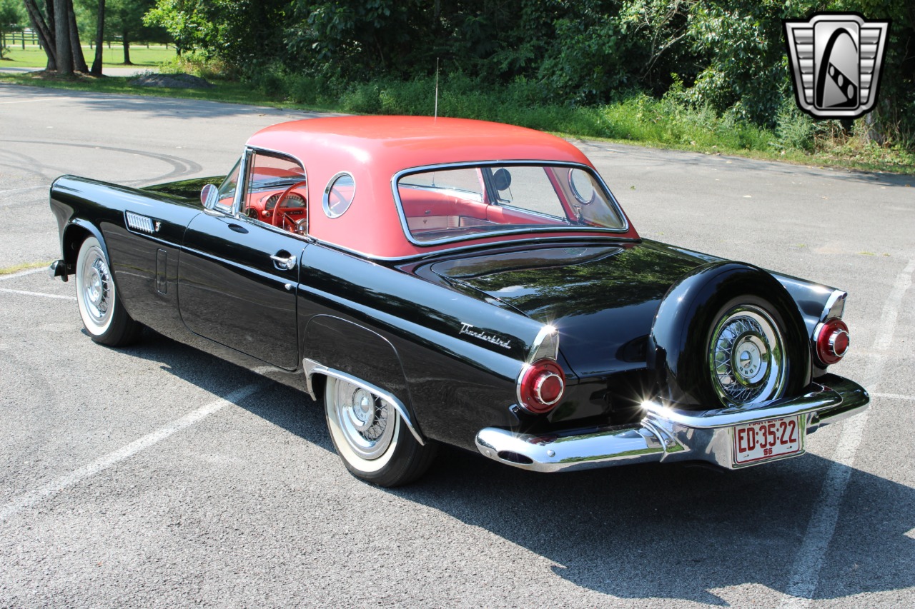 1956 Ford Thunderbird 28
