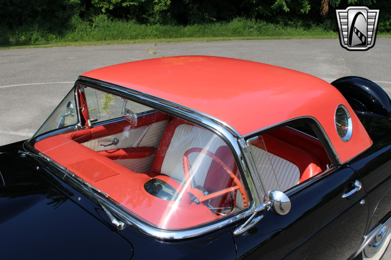 1956 Ford Thunderbird 71