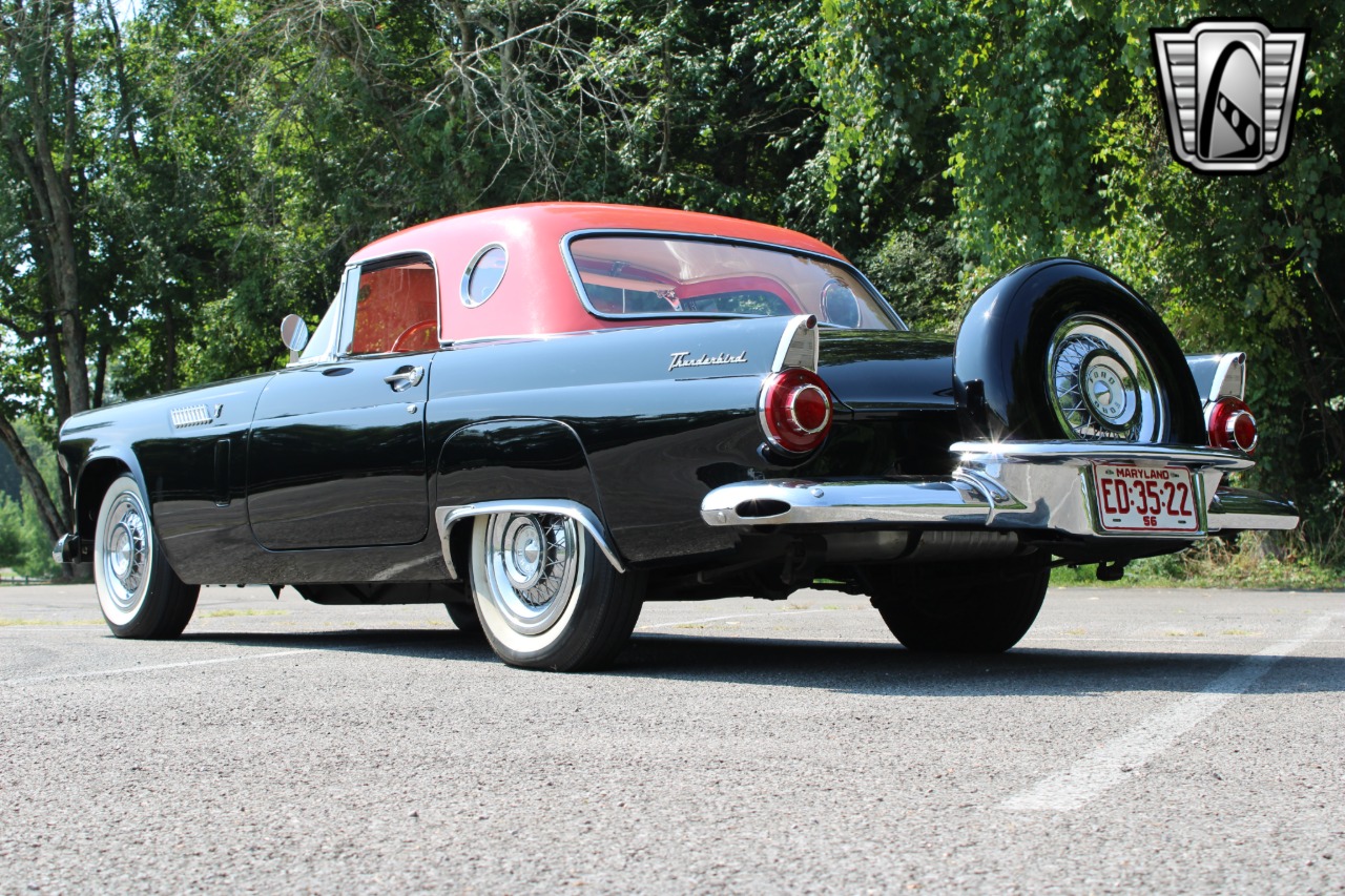 1956 Ford Thunderbird 3