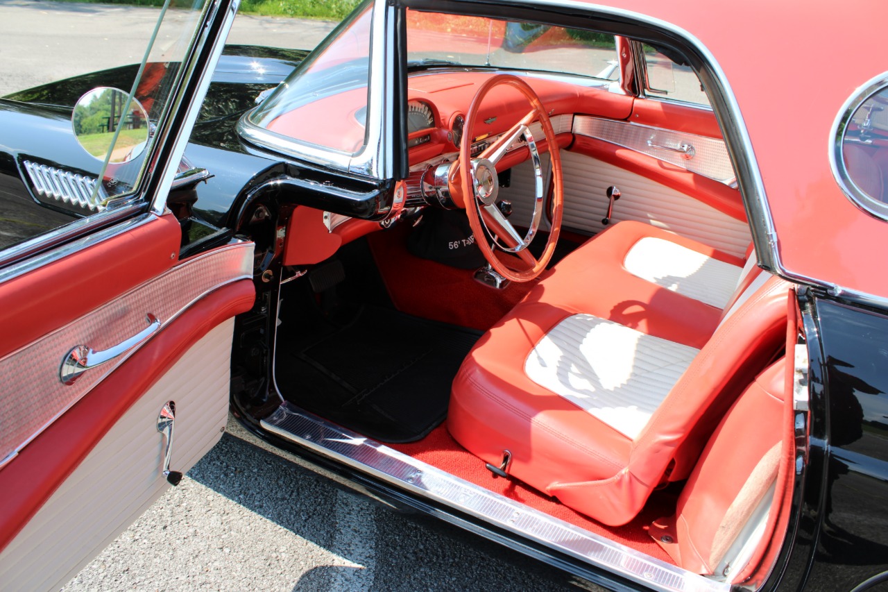 1956 Ford Thunderbird 15