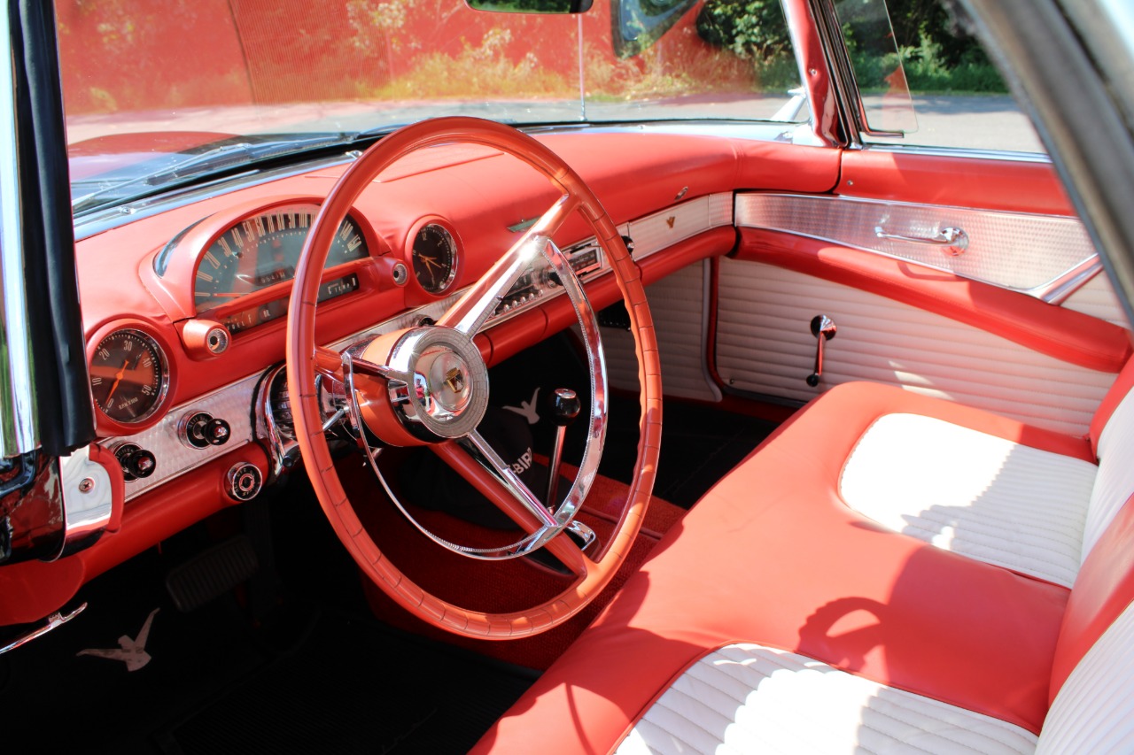 1956 Ford Thunderbird 16