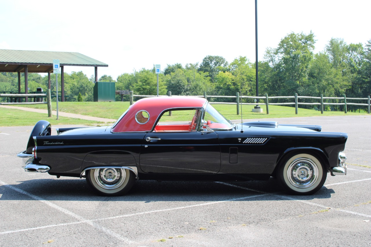 1956 Ford Thunderbird 36