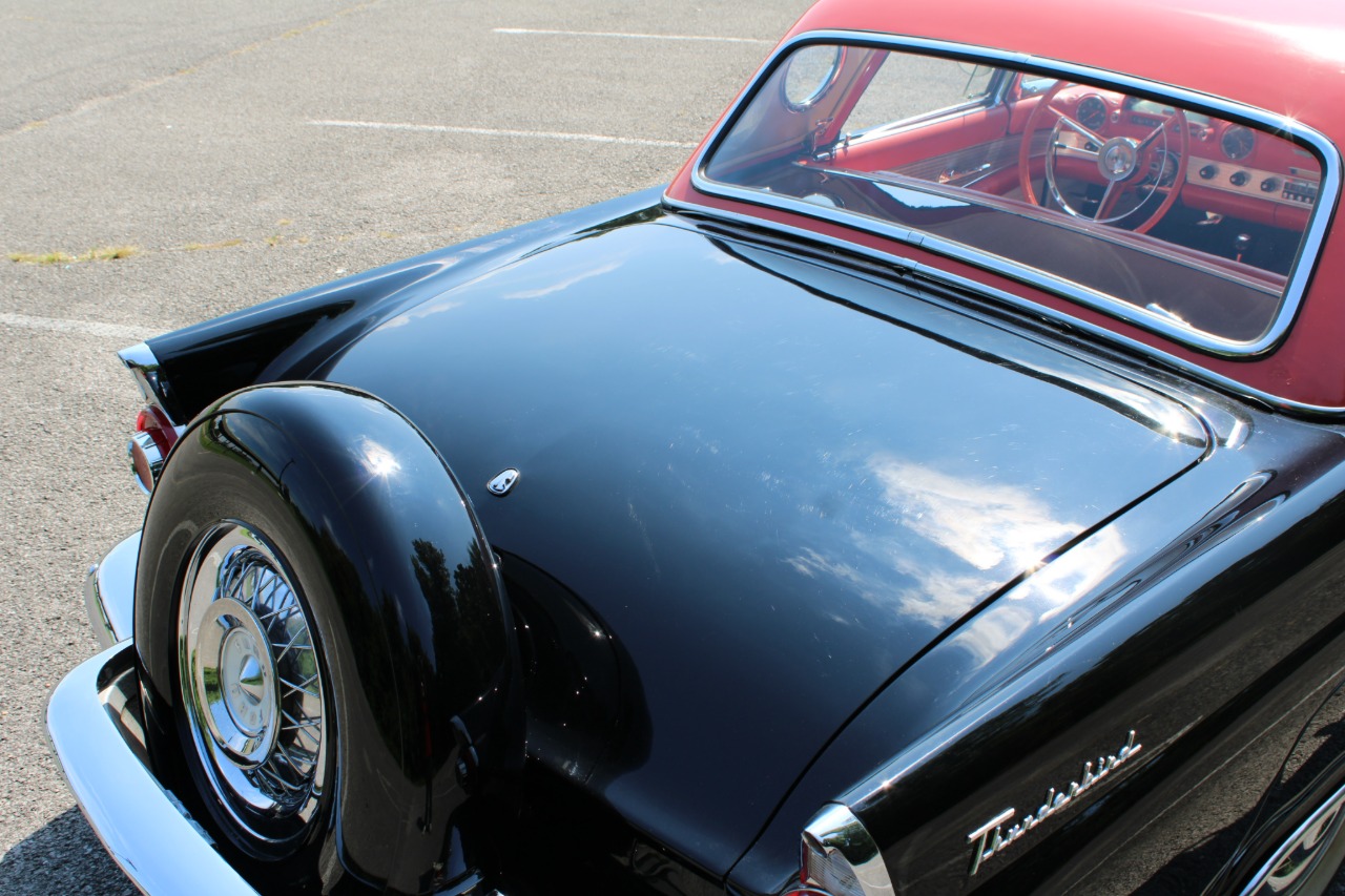 1956 Ford Thunderbird 82