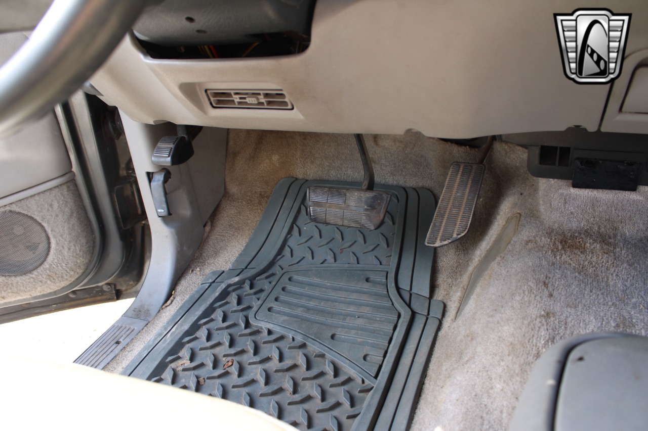 1999 Chevrolet Tahoe 55