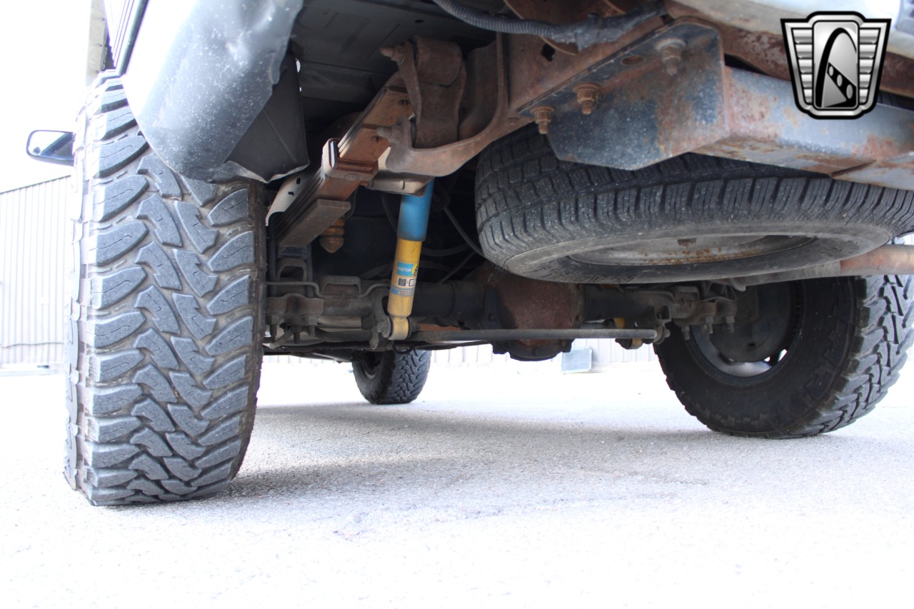 1999 Chevrolet Tahoe 36