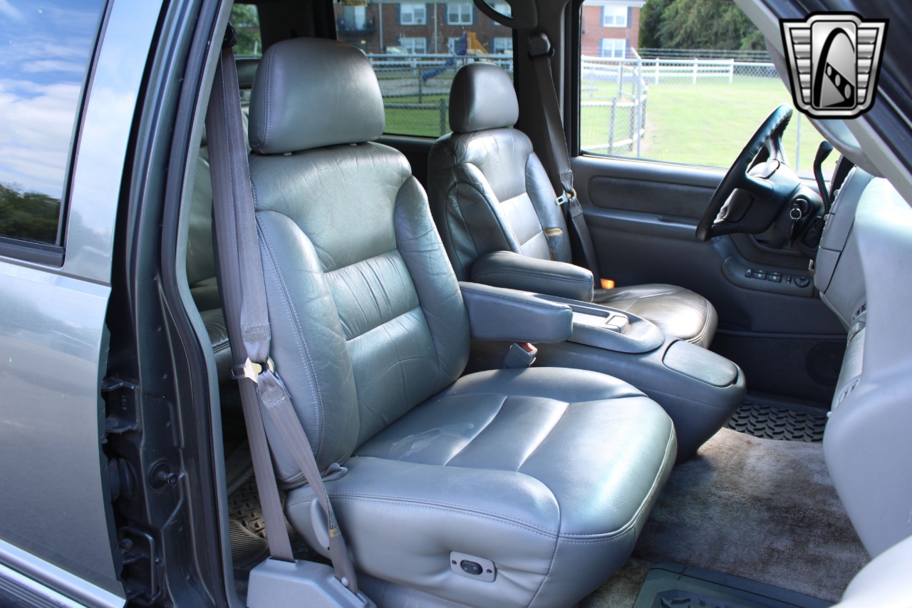 1999 Chevrolet Tahoe 81