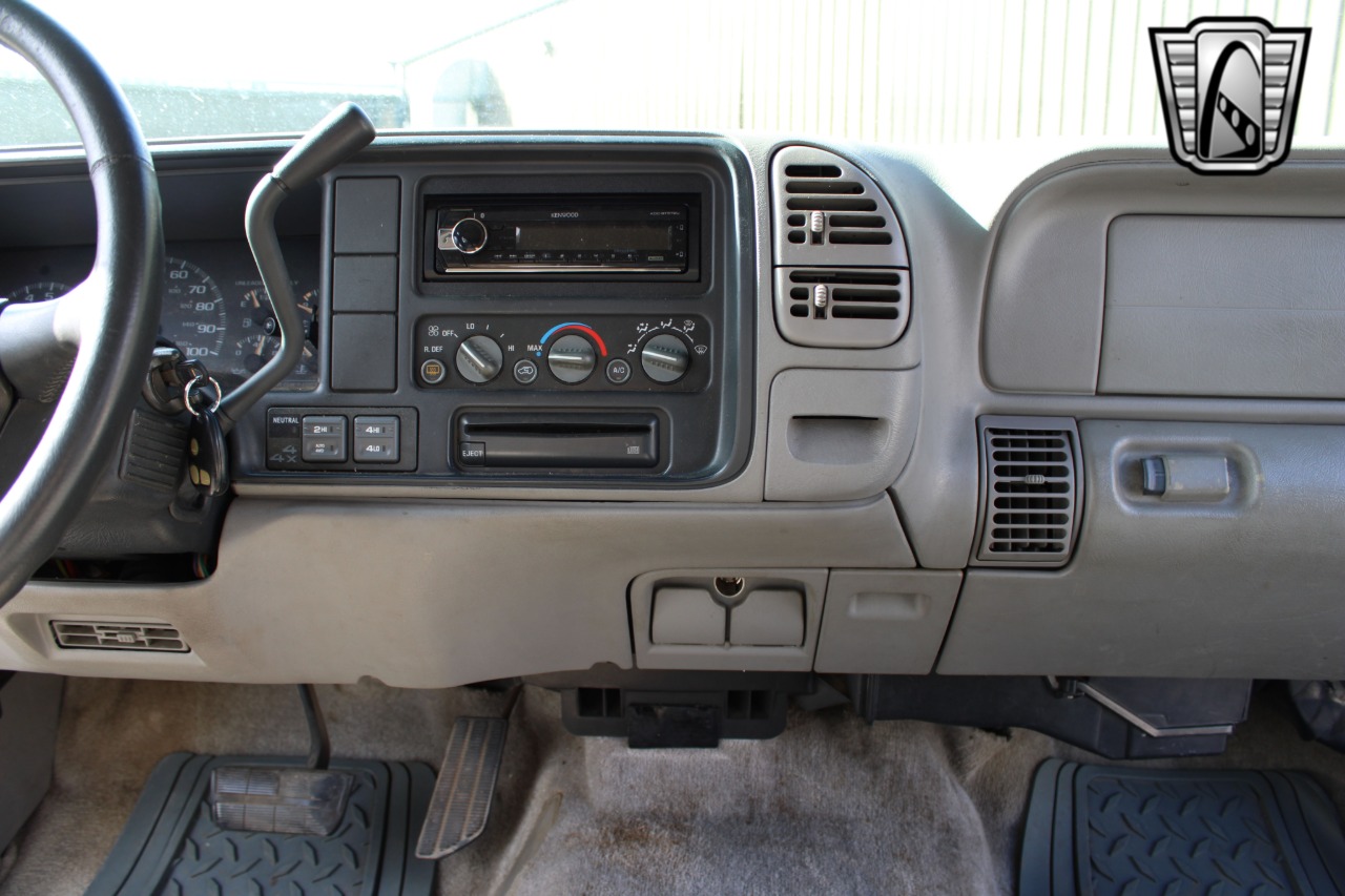 1999 Chevrolet Tahoe 60