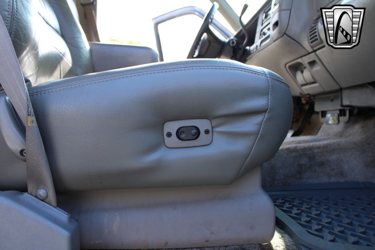 1999 Chevrolet Tahoe 62