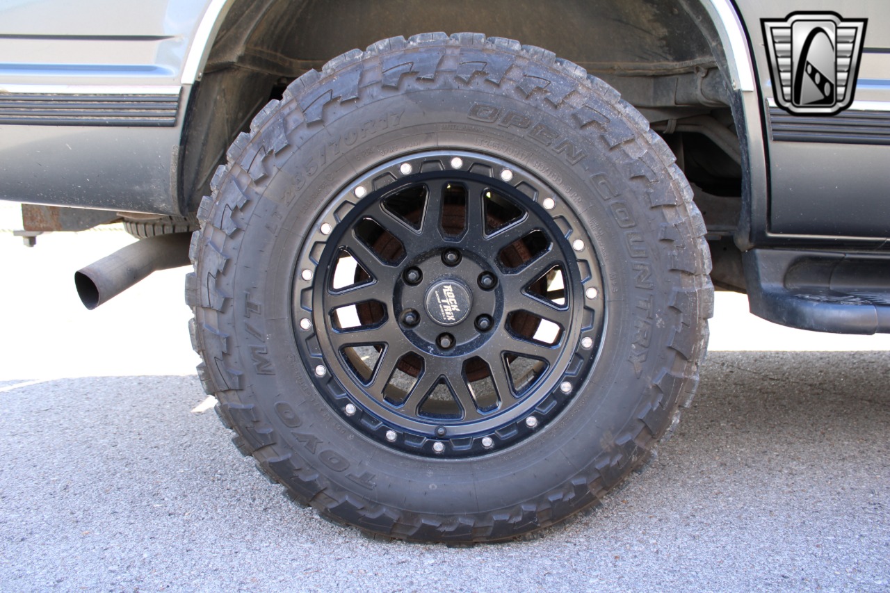 1999 Chevrolet Tahoe 40