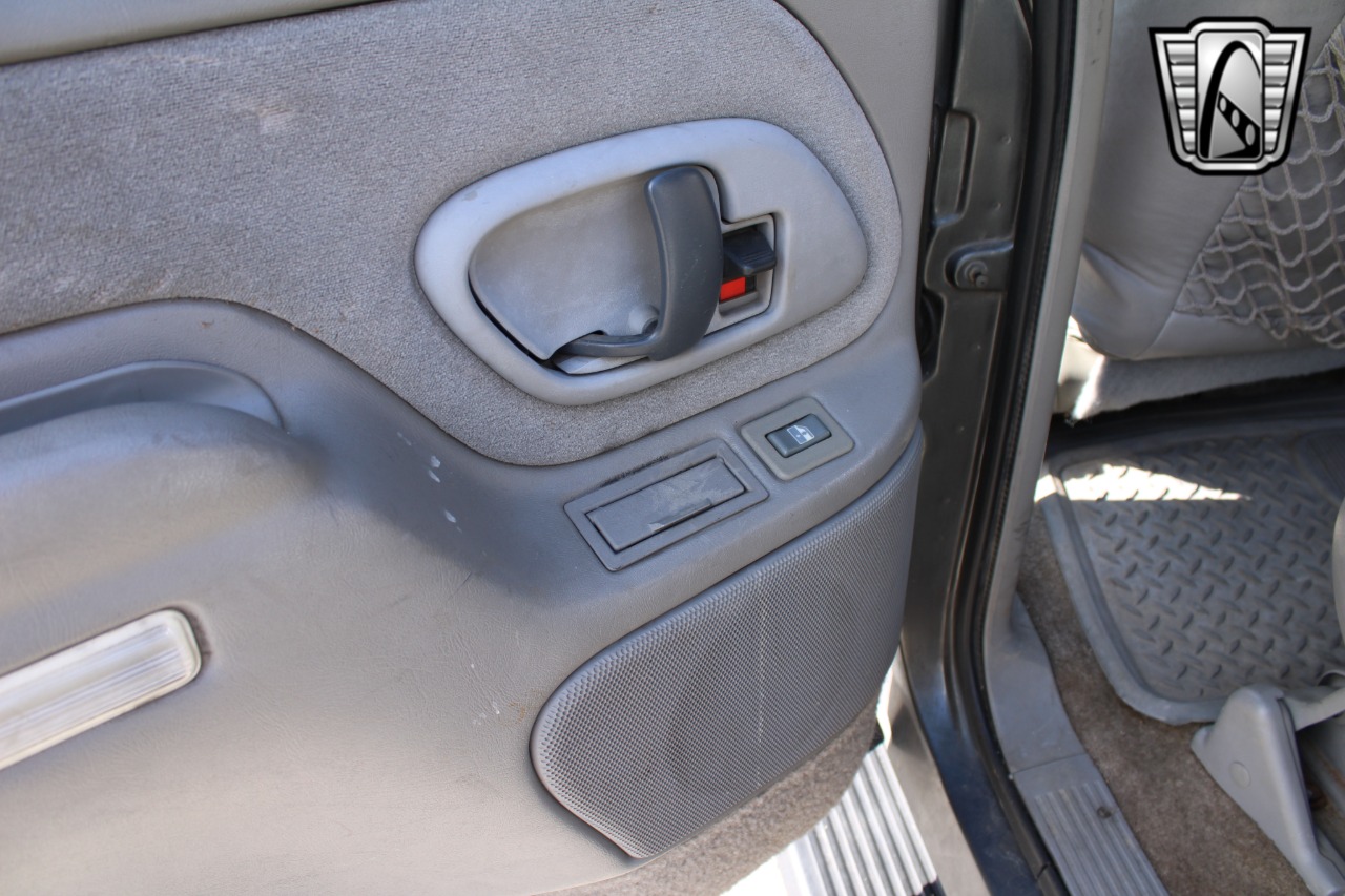 1999 Chevrolet Tahoe 65