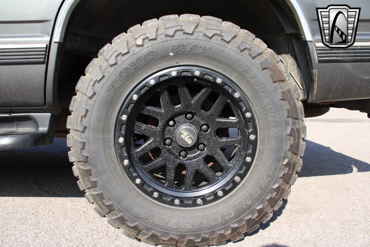 1999 Chevrolet Tahoe 43