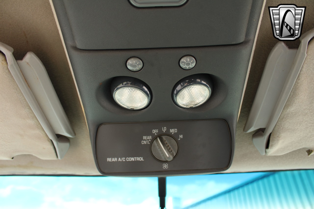 1999 Chevrolet Tahoe 49