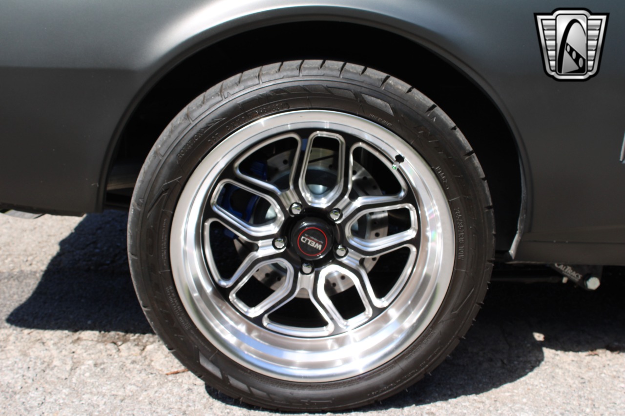 1967 Pontiac Firebird 40