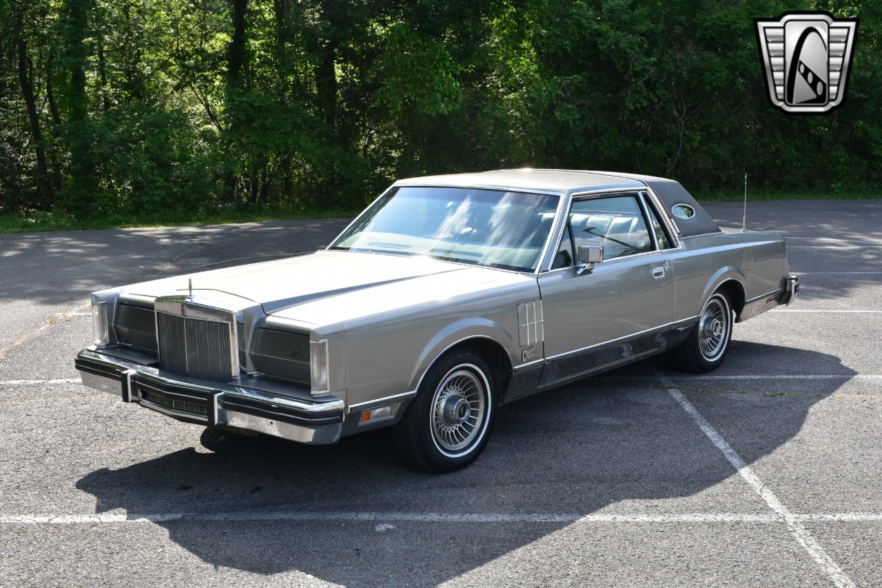 1981 Lincoln Mark 32