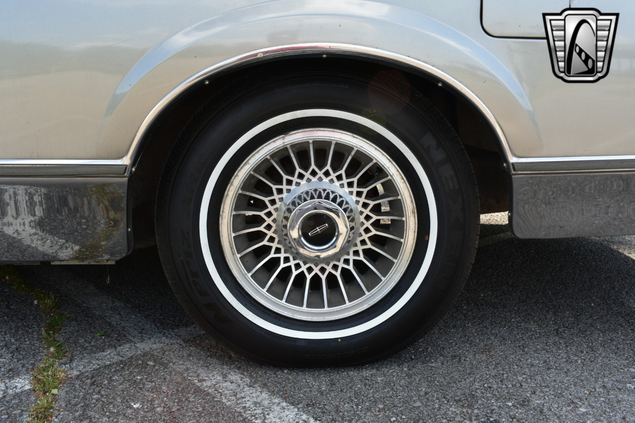 1981 Lincoln Mark 69