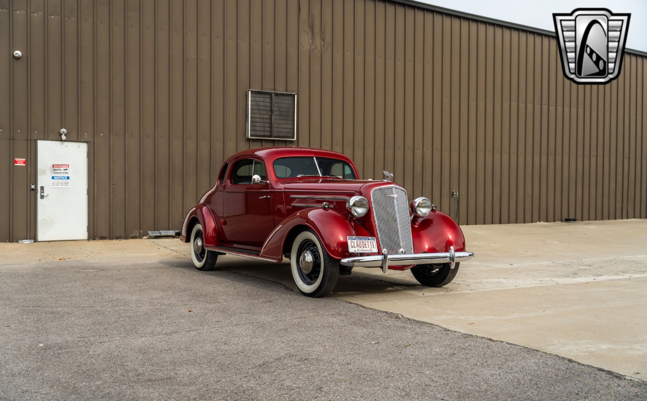 1935 Chevrolet Master Deluxe 2