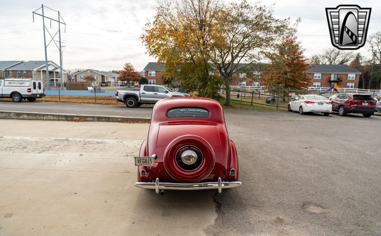 1935 Chevrolet Master Deluxe 5