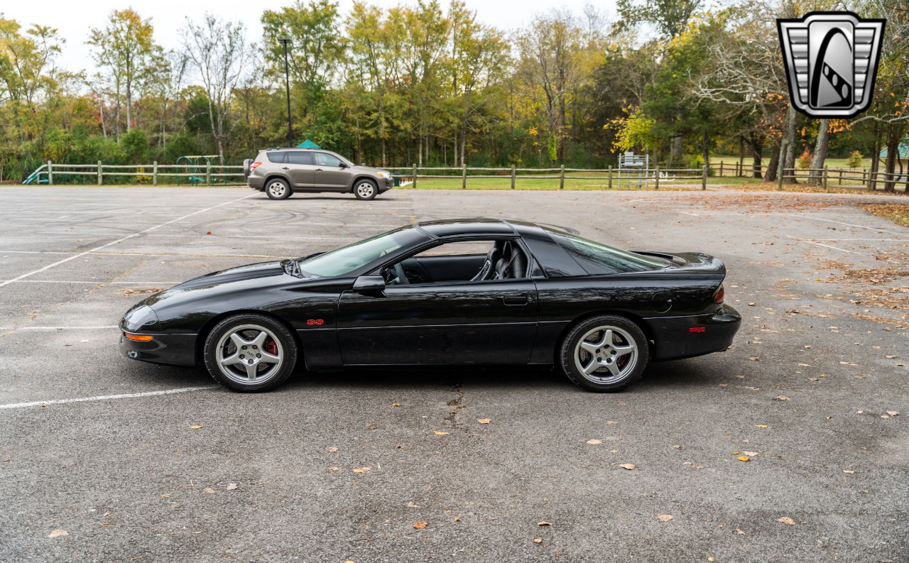 1997 Chevrolet Camaro 29