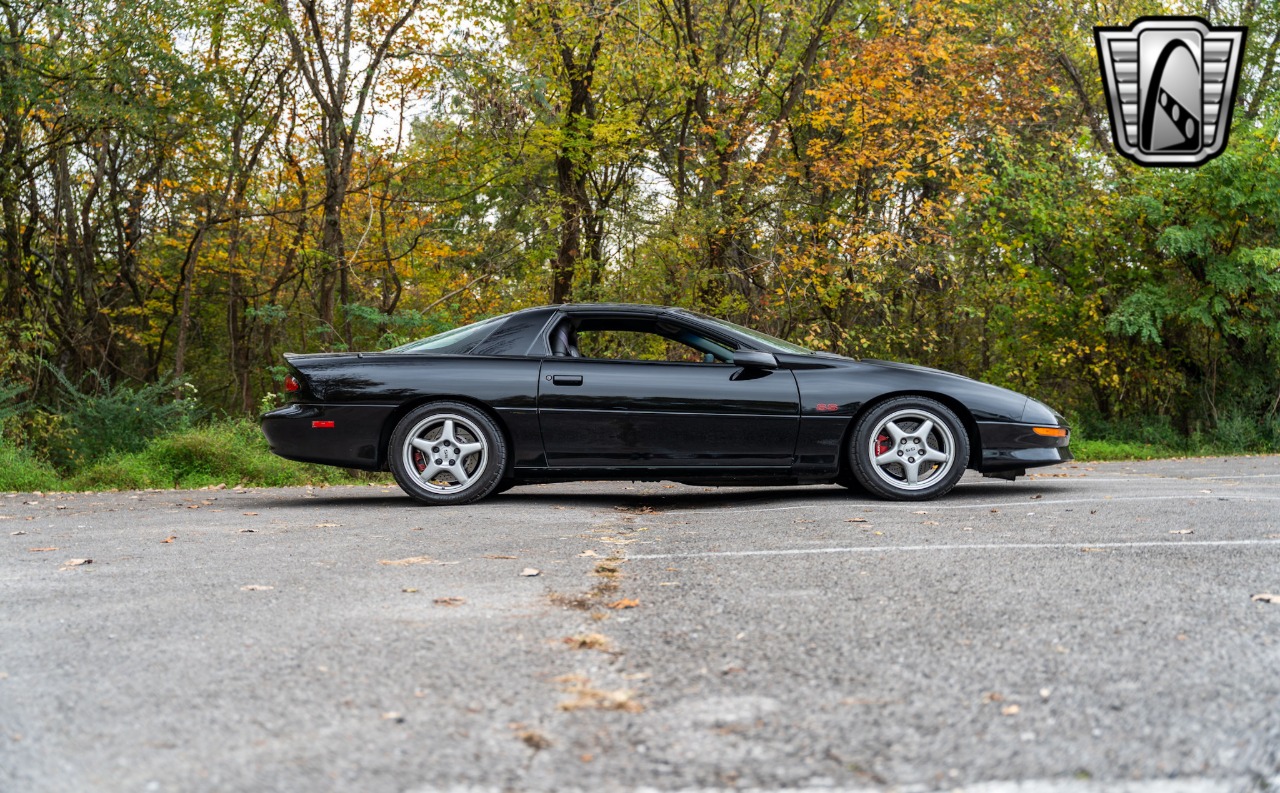 1997 Chevrolet Camaro 32