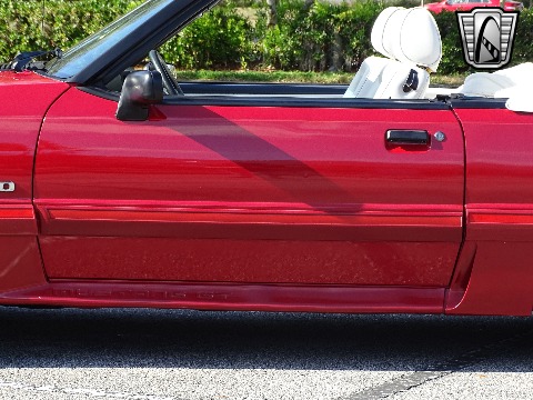 1988 Ford Mustang image 30