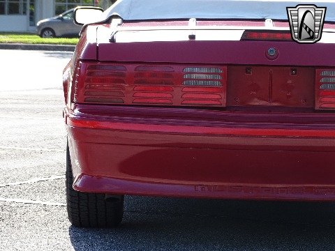 1988 Ford Mustang image 32