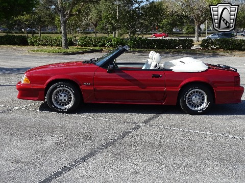 1988 Ford Mustang image 9