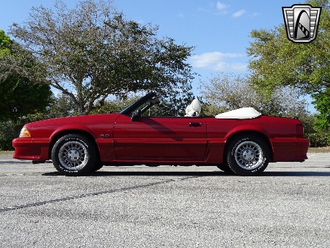 1988 Ford Mustang image 11