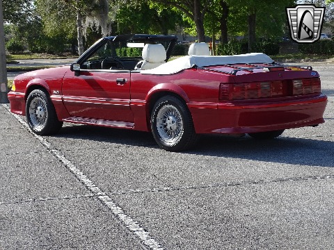 1988 Ford Mustang image 13