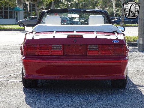 1988 Ford Mustang image 16