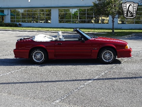 1988 Ford Mustang image 21