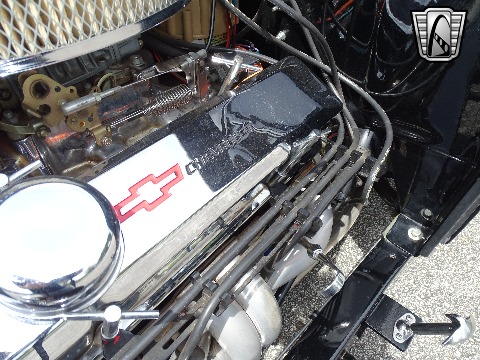 1932 Ford Roadster image 108