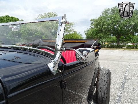 1932 Ford Roadster image 84