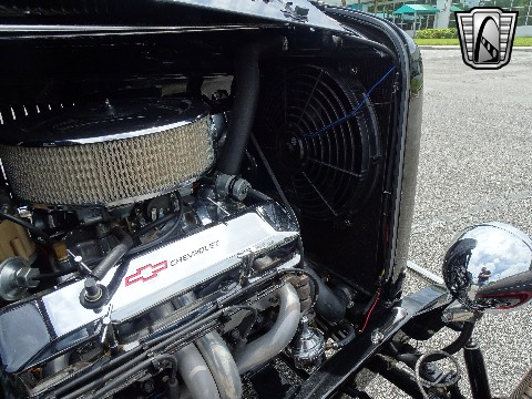 1932 Ford Roadster image 112