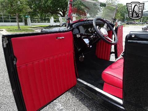 1932 Ford Roadster image 90