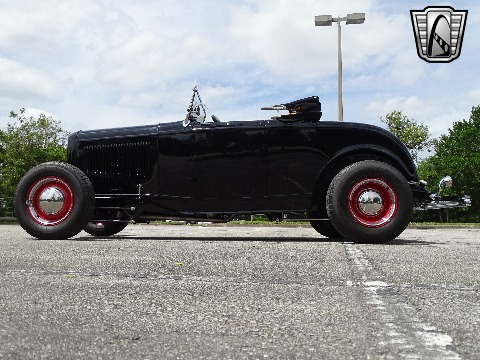 1932 Ford Roadster image 14