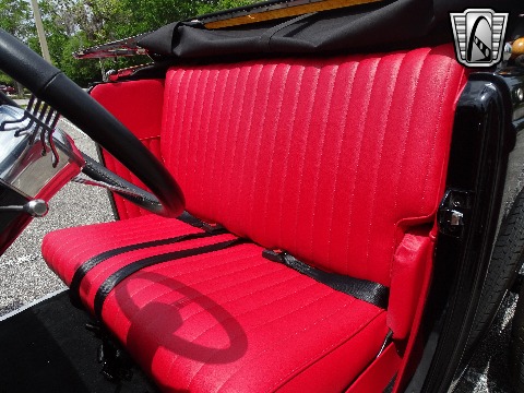 1932 Ford Roadster image 92