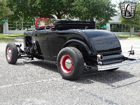 1932 Ford Roadster image 16