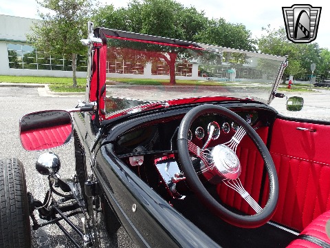 1932 Ford Roadster image 70