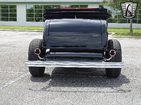 1932 Ford Roadster image 19