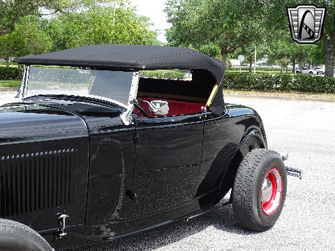 1932 Ford Roadster image 45