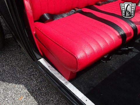 1932 Ford Roadster image 97