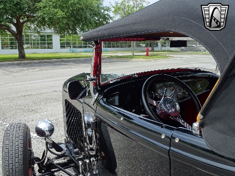 1932 Ford Roadster image 46