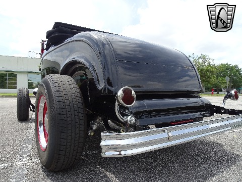 1932 Ford Roadster image 72