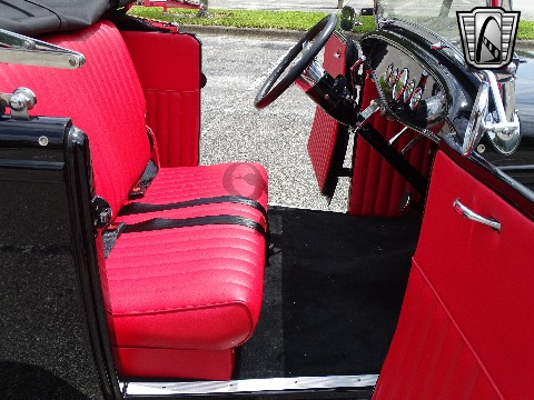 1932 Ford Roadster image 99