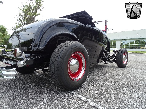 1932 Ford Roadster image 74